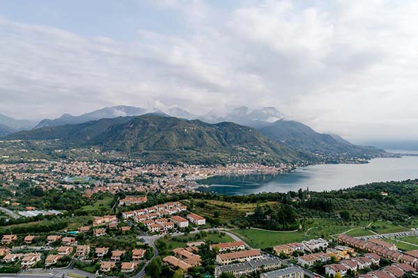 这条消息一出——17c官网 - 关于播放器提示的说法：越往下越离谱…评论区已经吵翻了